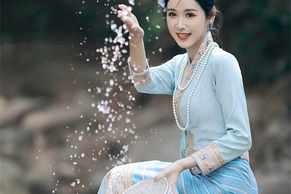 西双版纳春季旅游地接_西双版纳旅行地图_西双版纳一地旅游线路
