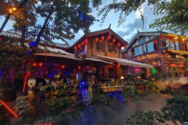 云南旅游团坑人_云南旅行社纯玩跟团_云南旅行社报团
