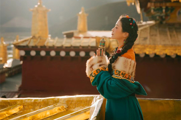 丽江旅行社有哪些_丽江旅行社_丽江旅行社电话