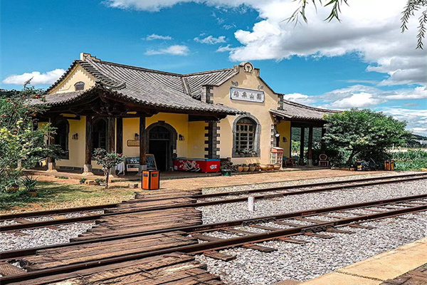 丽江本地旅行社_丽江旅行社本地人多吗_丽江旅行社本地招聘
