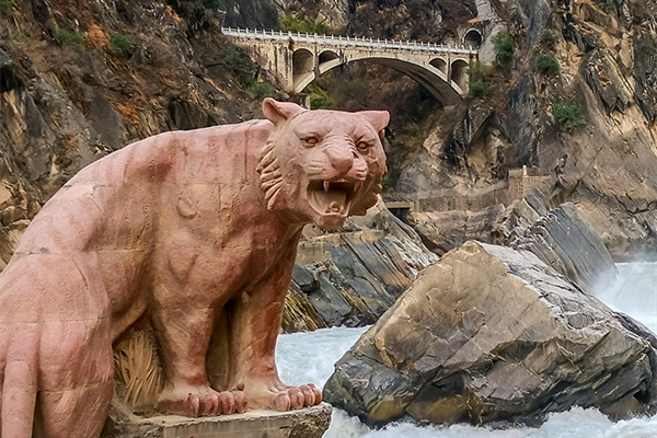 西双版纳地图著名景点_西双版纳定位_西双版纳小众景点地接